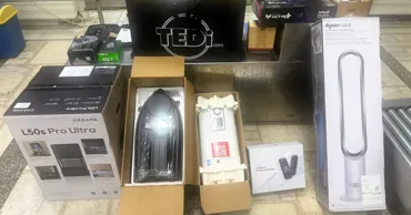 Таможенники изъяли незадекларированную технику, одежду и кофемашины