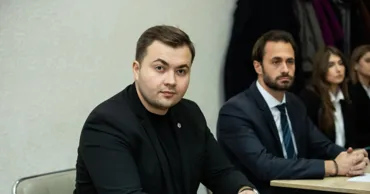 Бэлуцел: Несмотря на дефицит, строительство должно продолжаться