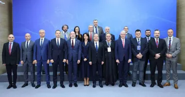 Шошоакэ похвасталась комплиментом от Медведева в Сочи