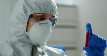 Во Франции подтвердили первое заражение вирусом Эбола у врача, вернувшегося из Конго