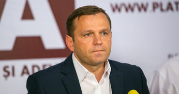 Лидер Платформы „Достоинство и правда” Андрей Нэстасе.