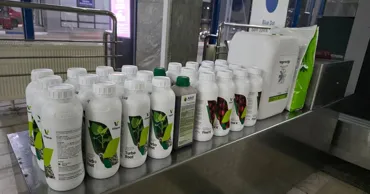 Un moldovean a încercat să introducă ilegal din România îngrășăminte pentru grădină