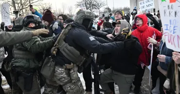 Trump intenționează să folosească Legea Insurecției pentru a trimite armata în Minnesota