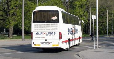 Движение международного автотранспорта было возобновлено 26 мая.