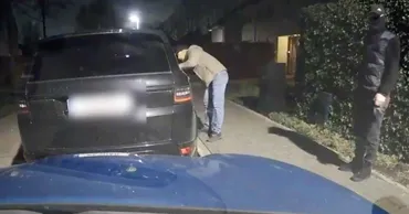 Un grup suspectat de furtul a șase mașini Range Rover, în valoare de 16 milioane de lei, deconspirat