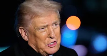 Trump a cumpărat obligațiuni Netflix și Warner Bros în plin „război” cu Paramount