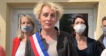 Впервые во Франции мэром города стала женщина-трансгендер.