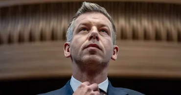 СМИ: Венгрия заблокировала открытие новых кластеров переговоров с Молдовой и Украиной