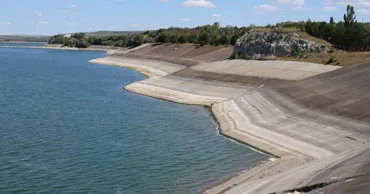 Prutul scade: Deversarea apei din lacul de acumulare Costești-Stânca, redusă aproape la jumătate