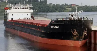 В Азовском море затонул сухогруз с пшеницей: два человека погибли