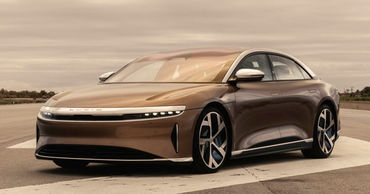 Американо-китайская компания Lucid Motors представила новый электрокар под названием Air.