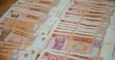 Минфин отложил изменение системы налогообложения зарплат