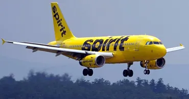 Spirit Airlines немедленно прекращает свою деятельность после 34 лет полетов