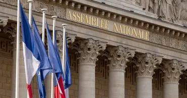 Франция планирует компенсировать последствия войны в Иране, заморозив часть бюджета