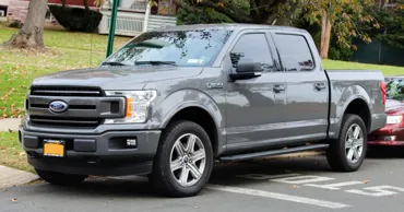 Ford отзывает 223 тысячи машин: топливные баки могут оторваться на ходу