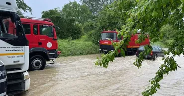 Ploile au inundat o biserică din Bender: Nivelul apei a trecut de un metru