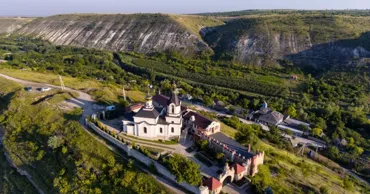 В Молдове 10 турнаправлений проходят согласование для приема отпускных ваучеров