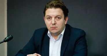 Curăraru, despre moldoveanul reținut pentru vandalism în Franța: Miza e pe internet