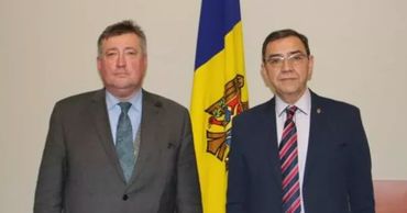 Посол Молдовы в России проводит встречи с лидерами молдавских диаспор.