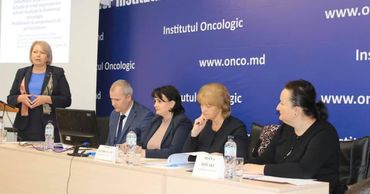 Глава Минздрава встретилась с руководством Онкологического института.