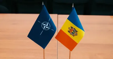 Șefa biroului NATO: Moldova se află în prima linie de apărare a democrației
