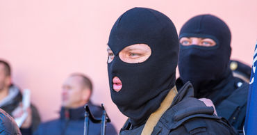 Молодым людям, инсценировавшим похищение девушки, грозит до 5 лет тюрьмы.
