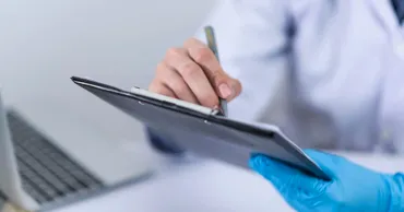 Din 1 martie 2026, certificatele de concediu medical vor fi eliberate în format digital