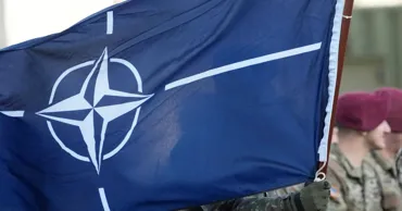 СМИ: В НАТО хотят предоставить топ-командующему больше полномочий для сбивания дронов