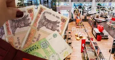 В магазинах аэропорта Кишинева жители Молдовы смогут оплачивать покупки только в леях