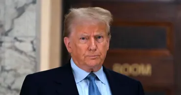 Trump refuză ideea încetinirii dezvoltării AI: SUA trebuie să rămână înaintea Chinei