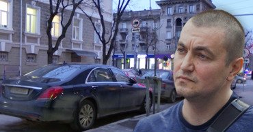 Поздний визит Платона в Генеральную прокуратуру - машину засняли у входа.