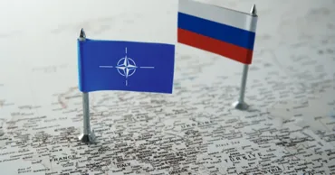 Rusia cere mai mult dialog cu NATO pentru a evita un război: Riscurile au crescut