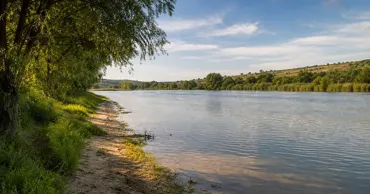 Красный код на реках: в Молдове фиксируется критически низкий водный сток