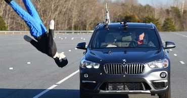 Кроссоверы оказались для пешеходов опаснее легковушек