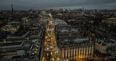 Celebra Oxford Street devine zonă pietonală: Mașinile și autobuzele sunt interzise
