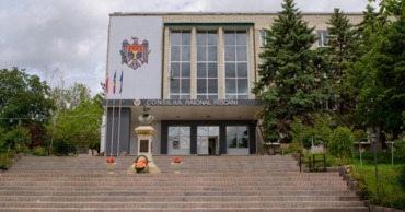Красный уровень, введенный в Рышканском районе, отменили спустя пару часов.