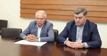 Руководство министерства финансов и профсоюзы обсудили реформу оплаты труда
