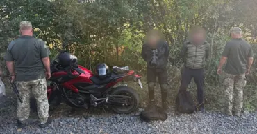Гражданин Украины пытался в обход КПП попасть в Молдову на мотоцикле