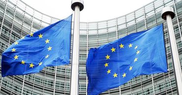 ЕС может ввести ограничения против соцсетей, которые откажутся от цензуры.