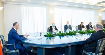 Додон встретился вчера с группой ученых-медиков с управленческим опытом.