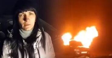 Женщина обратилась к Зеленскому и сожгла авто.