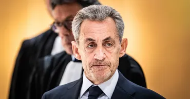 Curtea de Apel din Paris va examina cererea de eliberare a lui Sarkozy