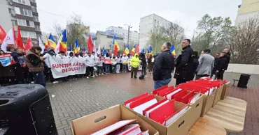 Сторонники башкана Гагаузии пикетировали суд столичного сектора Чеканы