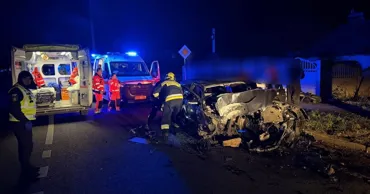 В результате серьёзной аварии на трассе R33 один человек погиб, а двое пострадали