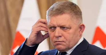 Фицо отработает ночную смену на фабрике в знак солидарности с трудящимися