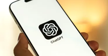 ChatGPT versus aplicațiile de pe telefon: Unde AI-ul încă nu face față