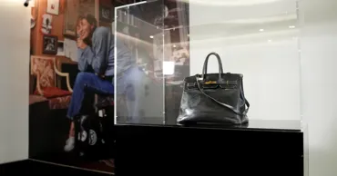Prima geantă Hermes Birkin din lume, vândută pentru 10 milioane de dolari