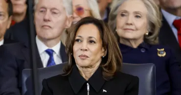 Trump a revocat accesul la informații secrete pentru Harris, Clinton și familia lui Biden