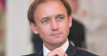Бывший капитан национальной сборной по футболу Раду Ребежа стал депутатом.