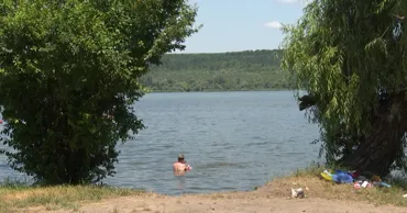 Canicula i-a adus pe oameni la Ghidighici, în ciuda avertismentelor